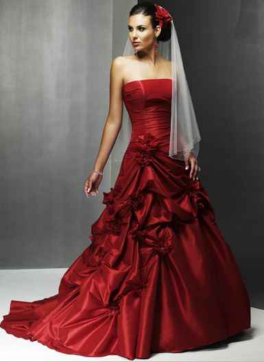 Halloween themed wedding would choose the gothic wedding dress for their